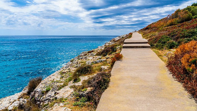 Dende Ribadeo ata A Guarda, comeza a sinalización do Camiño do Litoral