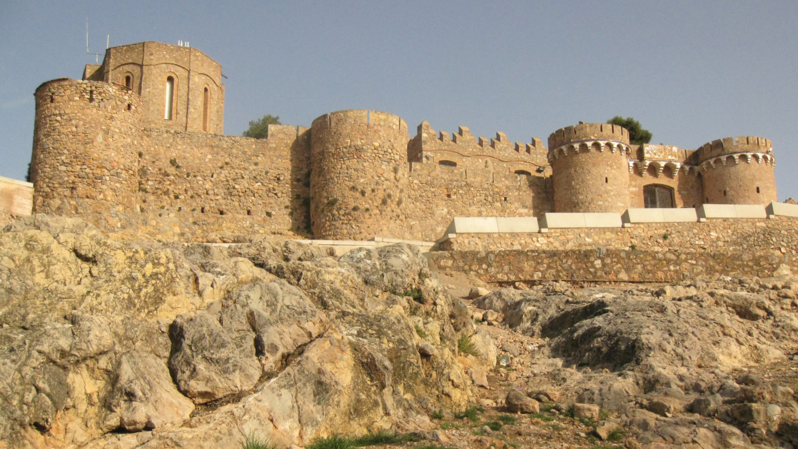 El Castillo de Onda, ubicación única para el eclipse solar - Aquí la Tierra | Ver