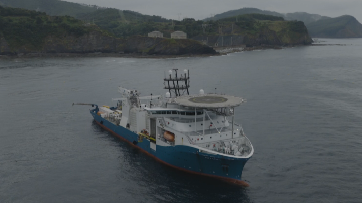 Telenorte - País Vasco - Comienza el tendido del cable submarino para la interconexión eléctrica entre España y Francia desde Bizkaia