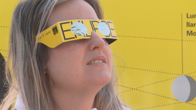 Vivir el eclipse en una cabina inmersiva