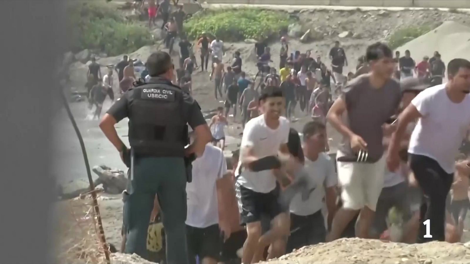 La distribució de menors migrants divideix els partits i les autonomies - L'Informatiu | Veure