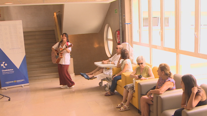El Hospital de Santa Marina, en Bilbao, incluye la música en su rutina asistencial | RTVE Play - Ver ahora
