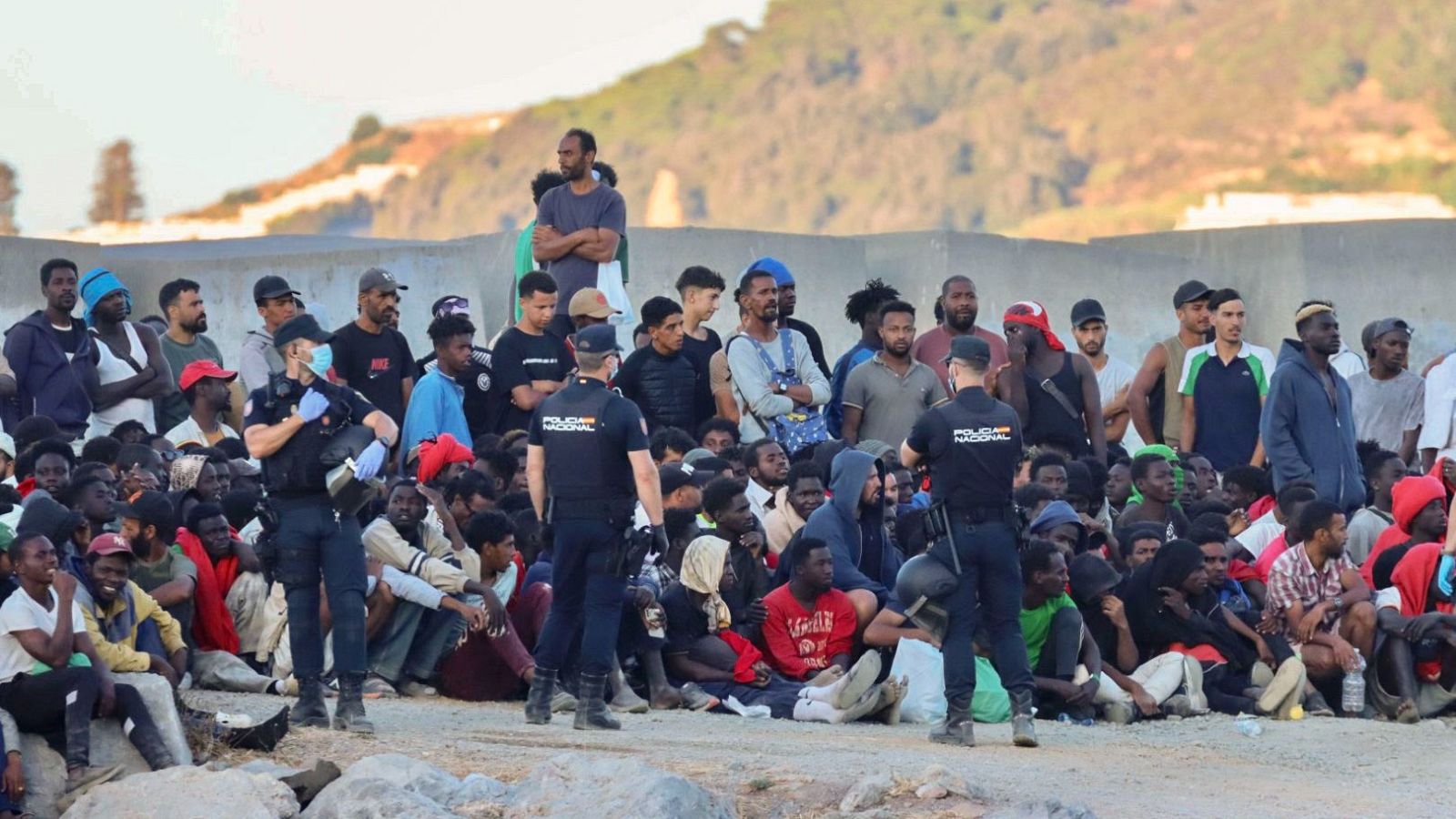 La Justicia marroquí procesa a 52 personas por su presunta implicación en los cruces irregulares de migrantes a Ceuta