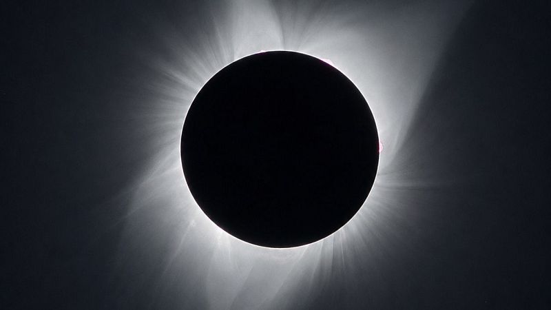 Primer eclipse solar en más de un siglo - Mañaneros 360 | Ver