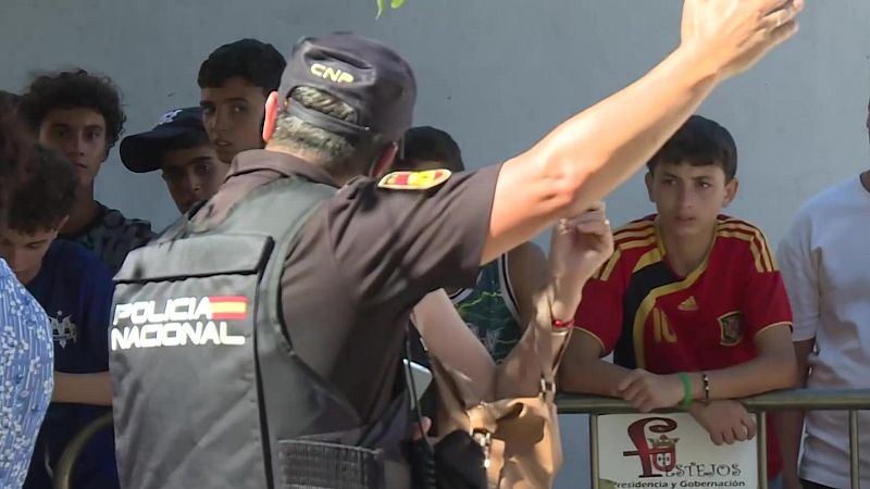 Menores no acompañados se encuentran desprotegidos en Ceuta mientras esperan su registro - Noticias Andalucía | Ver