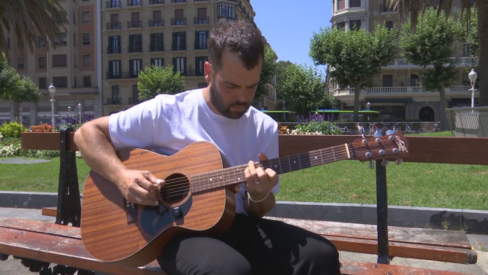 Un tolosarra superviviente de la tragedia de Biescas compone una obra musical en homenaje a las víctimas | RTVE Play - Ver ahora