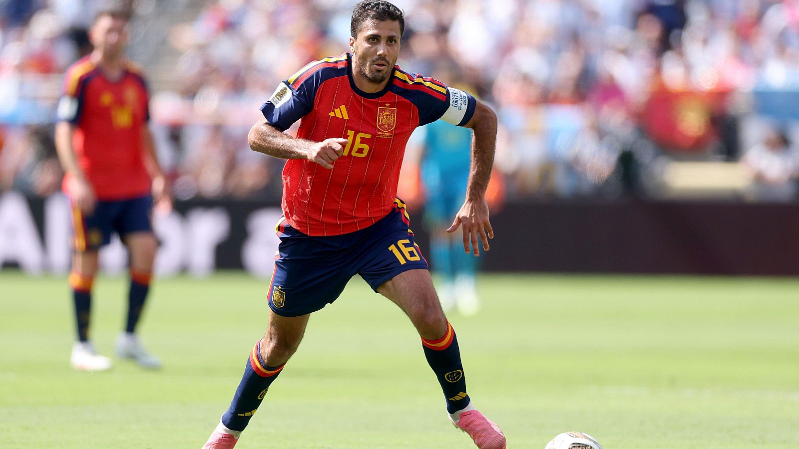 El Barça ya negocia por Rodri Hernández tras el 'ok' del jugador - Teledeporte | Ver