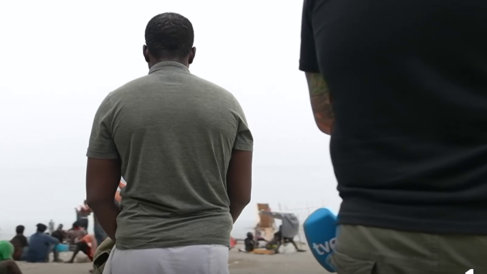 Telediario Fin de Semana - Huir para sobrevivir: un senegalés busca asilo en Ceuta por su orientación sexual