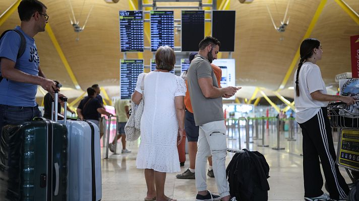 Telediario Fin de Semana - España comienza a controlar la entrada de viajeros procedentes de Italia