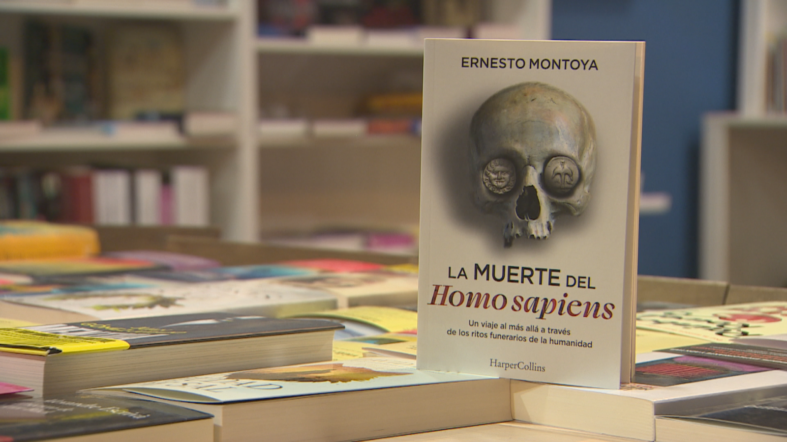Ernesto Montoya presenta 'La muerte del Homo sapiens'  - Ver ahora