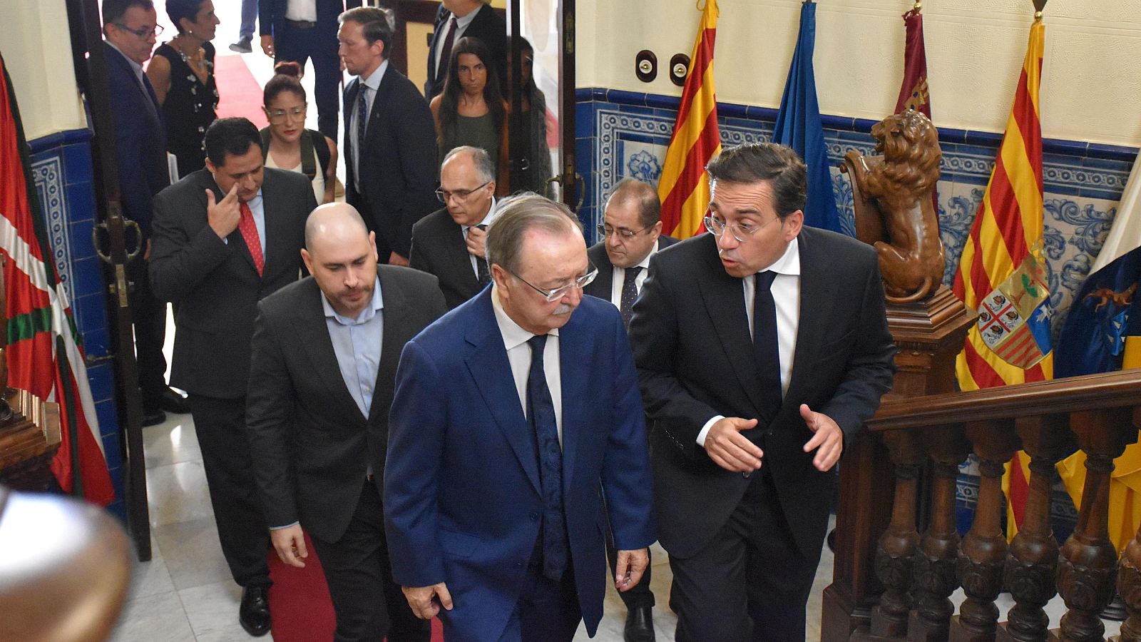 El ministro de Asuntos Exteriores, Unión Europea y Cooperación, José Manuel Albares, se reúne con el presidente de la Ciudad Autónoma de Ceuta, Juan Jesús Vivas.