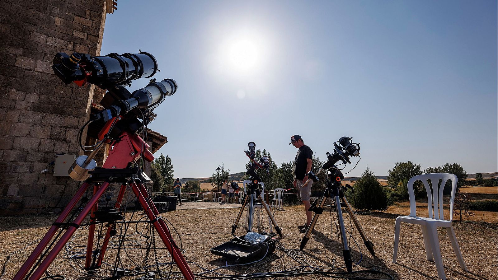 El tiempo hoy miércoles 12 de agosto: calor, tormentas y eclipse solar - Telediario Matinal | Ver