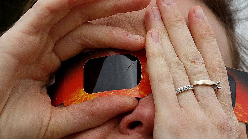 Los pediatras recomiendan que los niños menores de tres años no vean el eclipse