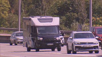 Primeres complicacions a les carreteres, especialment a l'AP-7