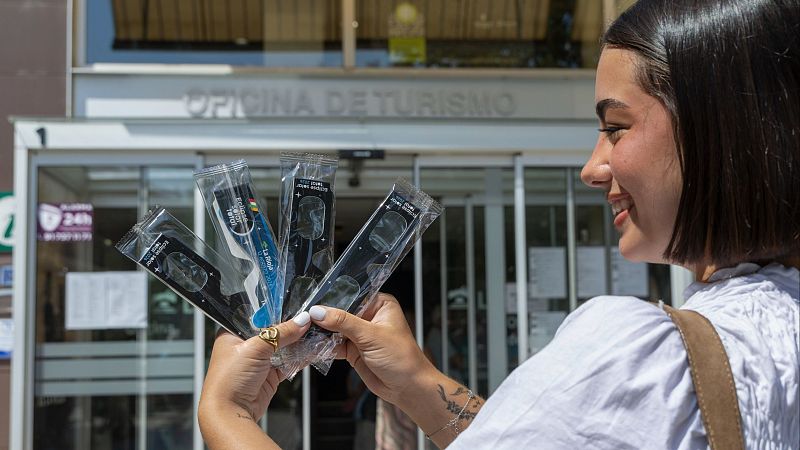 Llegó el día del Eclipse. Todo preparado en Cantabria - TeleCantabria | Ver