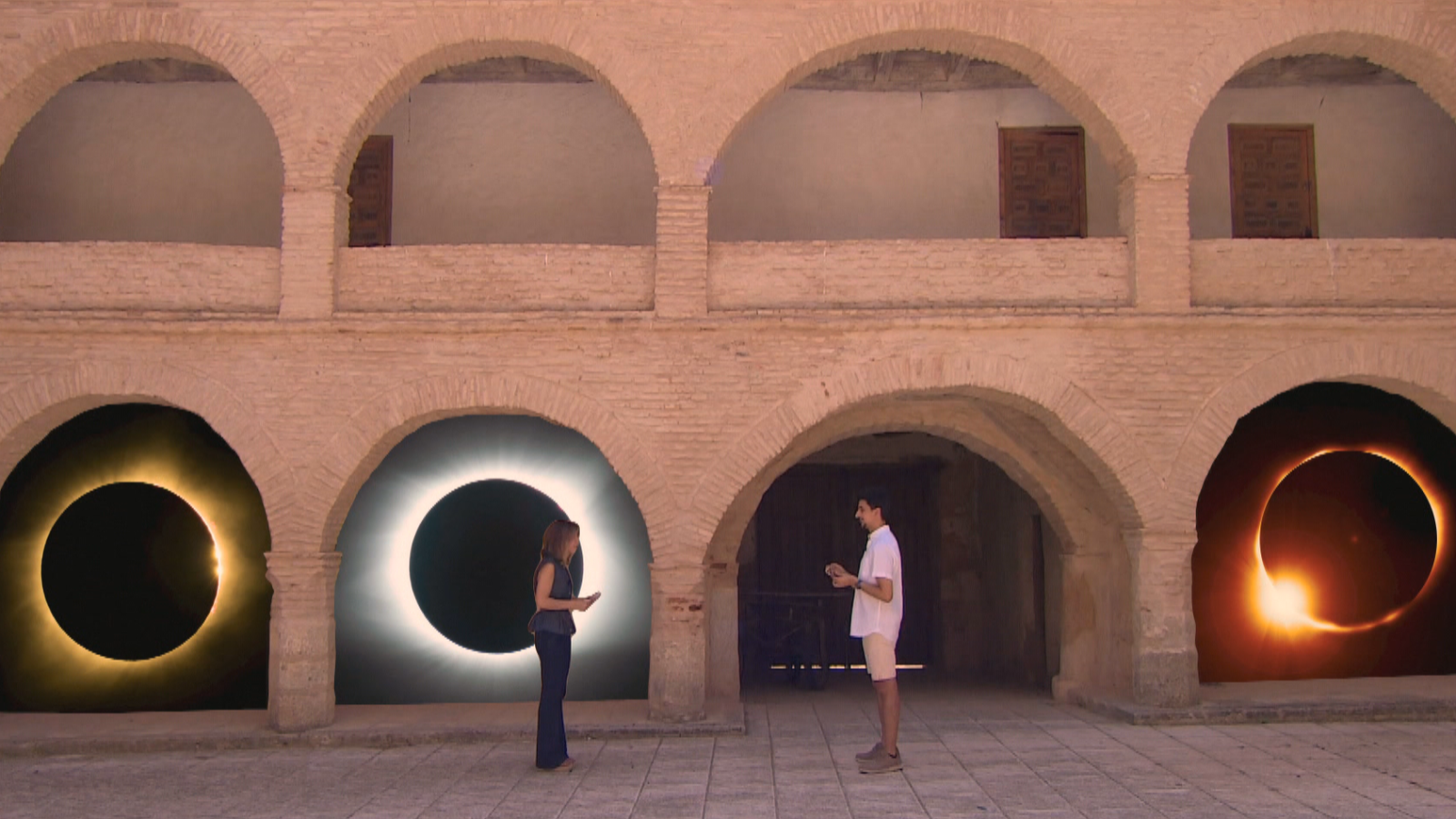 Disfrutar el eclipse en vez de fotografiarlo: "es un minuto, una vez en la vida" - Noticias de Castilla y León | Ver