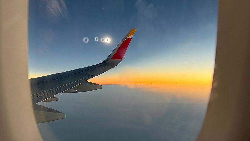 Eclipse solar 2026: Totalidad desde avión en vuelo | Ver vídeo - Especiales informativos | Ver