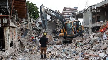Colombia eleva a 273 los fallecidos por el terremoto mientras busca supervivientes m�s de 72 horas despu�s