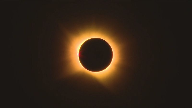 El Eclipse estudiado por los astrónomos - TeleCantabria | Ver
