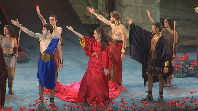 `Fedra, en los infiernos´ levanta en aplausos al público del Teatro Romano - Noticias de Extremadura | Ver