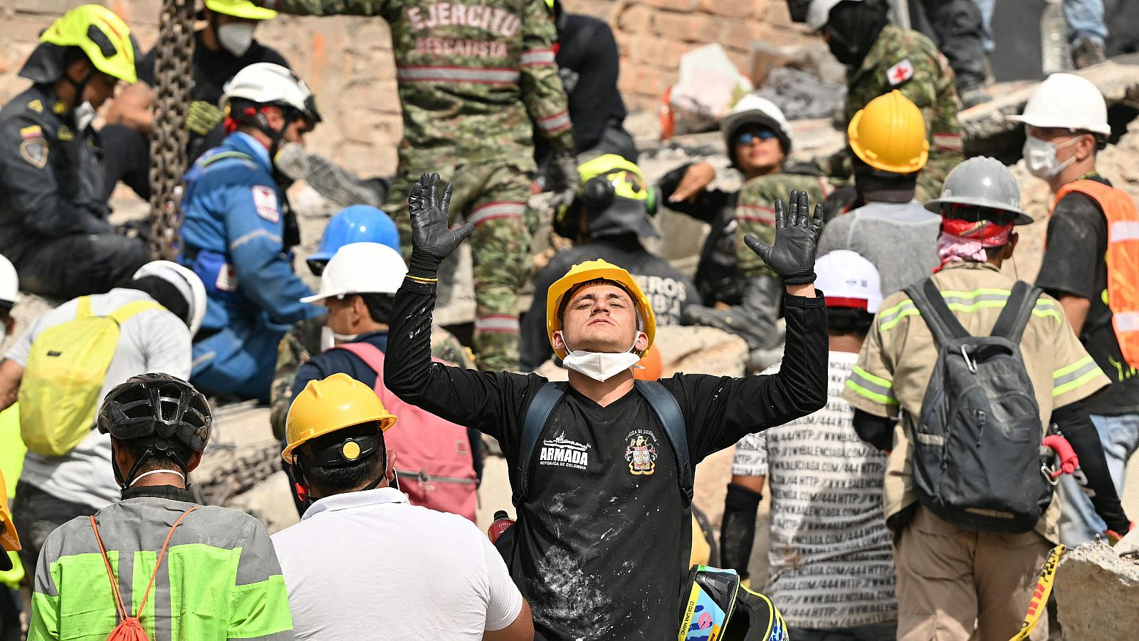 Cae la esperanza de hallar supervivientes del terremoto en Colombia | Ver