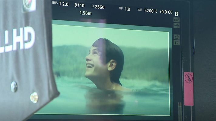 Telediario 2 - Isaki Lacuesta rueda en su tierra 'El fondo del lago'