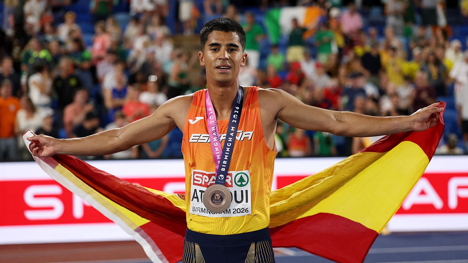 Attaoui se cuelga el bronce en los 800m