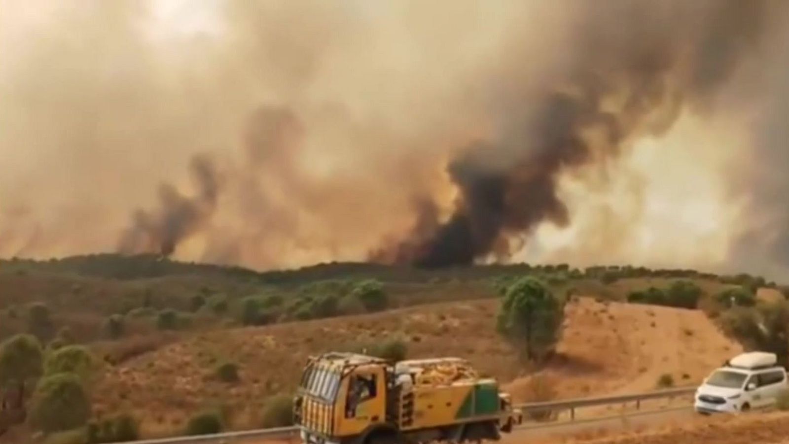 Ocho días frente al fuego en el incendio de Niebla - Noticias Andalucía | Ver