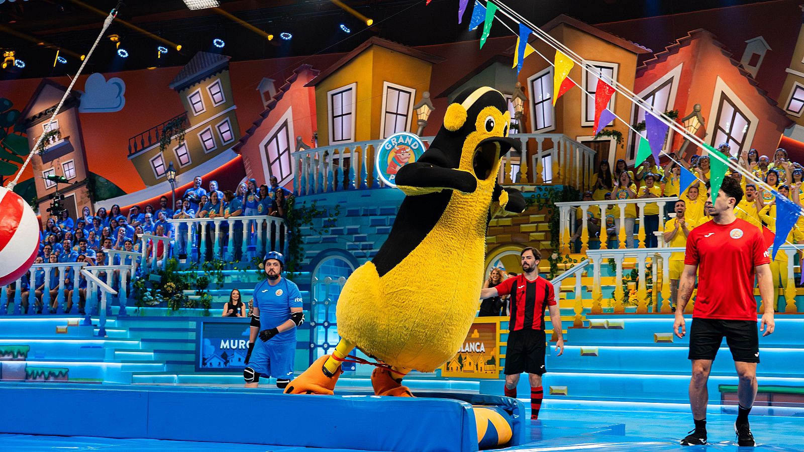 Tiro al pingüipato: Muros y Blanca | Grand Prix 2026 - Grand Prix | Ver