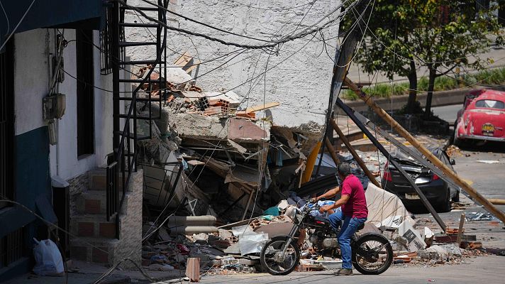 Telediario Fin de Semana - El terremoto golpea el turismo en el eje cafetero de Colombia