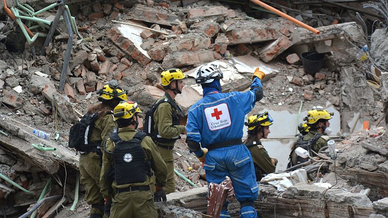 Colombia se centra en buscar cuerpos una semana despu�s del terremoto sin esperanza de encontrar supervivientes