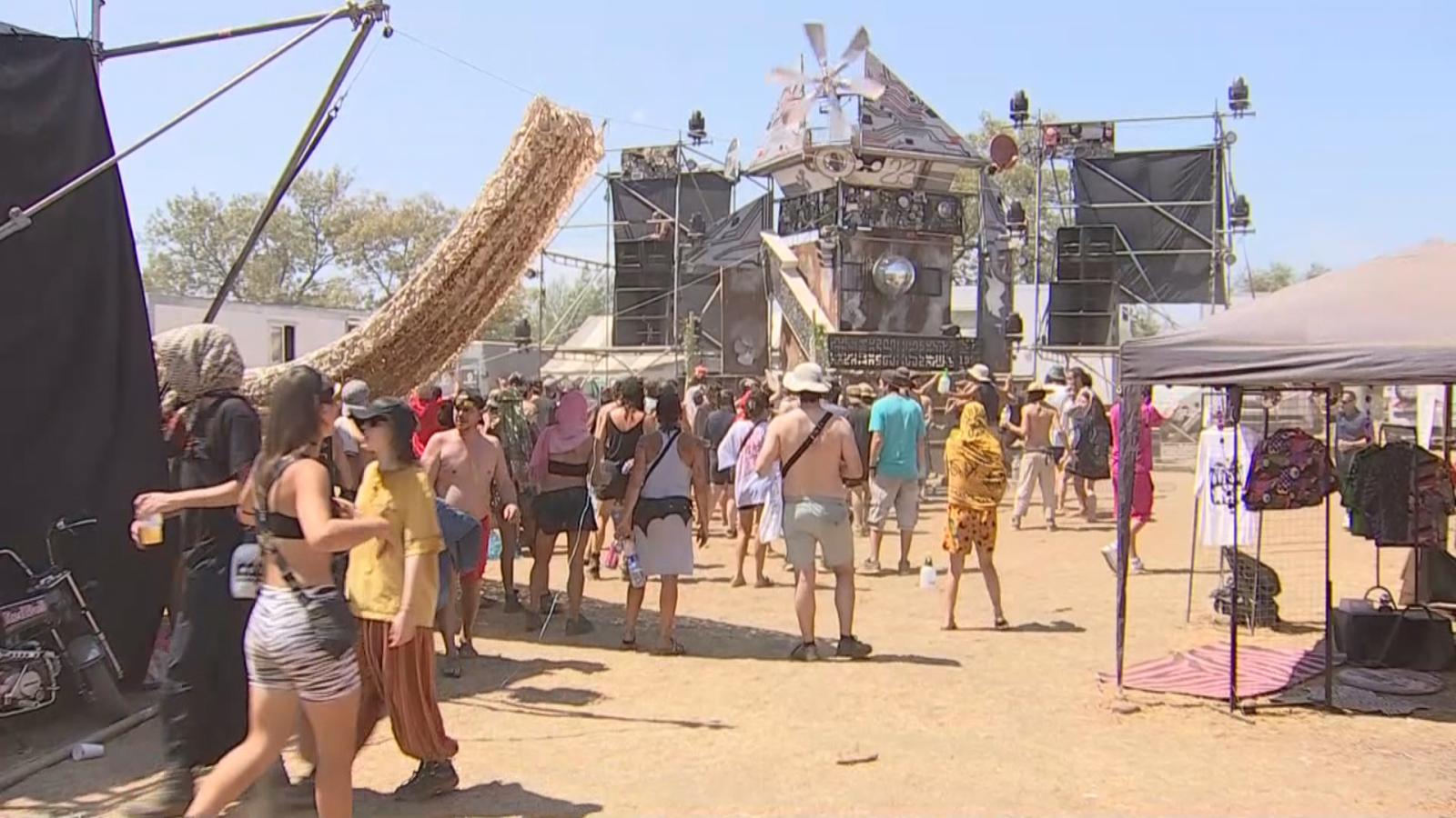 Rave ilegal en La Granja - Noticias de Extremadura | Ver