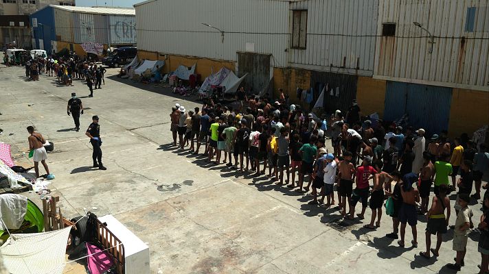 Telediario 2 - El Gobierno habilita 1.500 plazas de acogida temporal en Ceuta