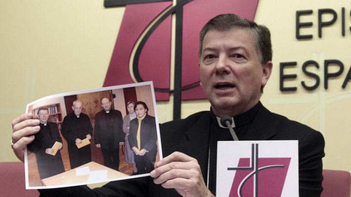 Telediario 1 - Los obispos acogen al nuevo papa