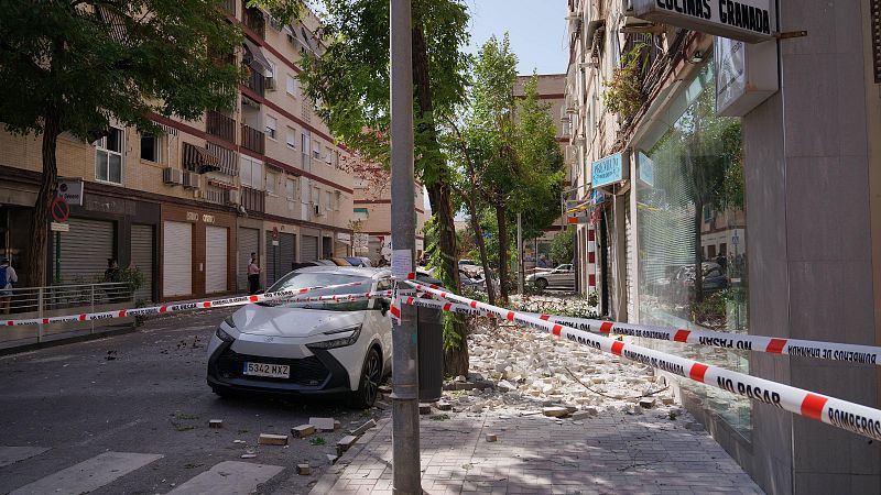 Un nuevo terremoto de magnitud 4,8 y varias réplicas sacuden Granada - Telediario 1 | Ver