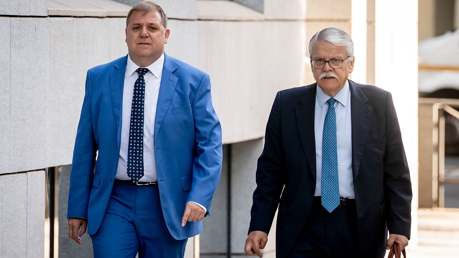 El juzgado ordena a la UCO un nuevo volcado del móvil de Juanma Serrano, el exjefe de gabinete de Sánchez | Ver