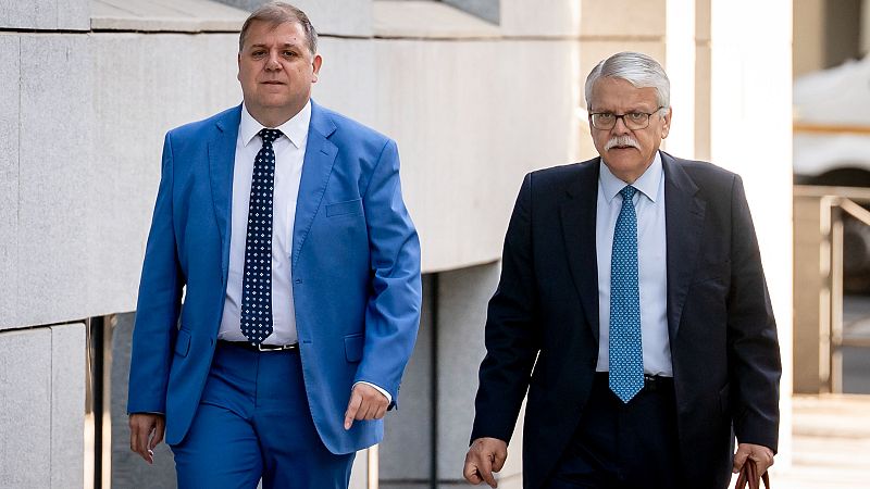 El juzgado ordena a la UCO un nuevo volcado del móvil de Juanma Serrano, el exjefe de gabinete de Sánchez | Ver