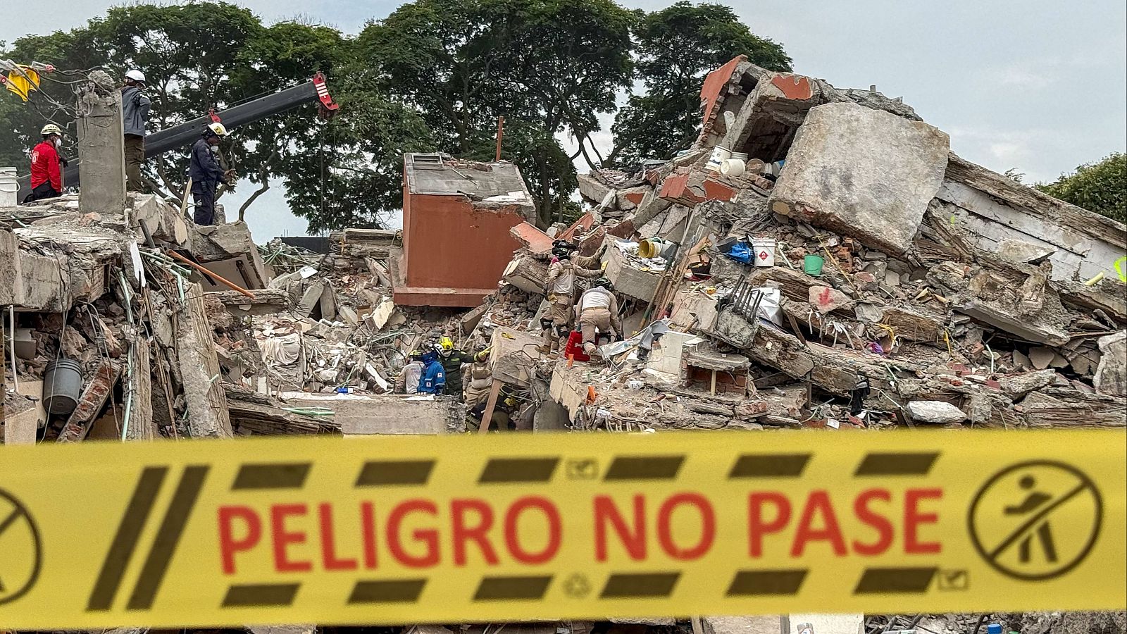 La Tierra tiembla a diario, pero ¿están aumentando los grandes terremotos? - Telediario 2 | Ver