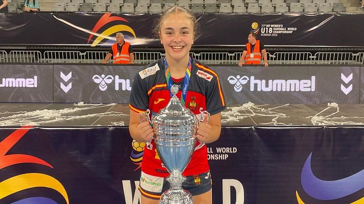 Panorama Regional - Asturias presume de campeona del mundo de balonmano