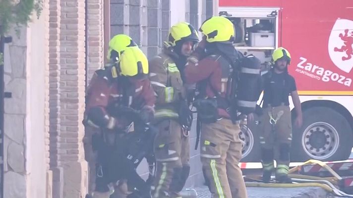 Noticias Aragón - Día de luto tras el fallecimiento de un bombero y el trabajador de un taller en un incendio en Calatorao