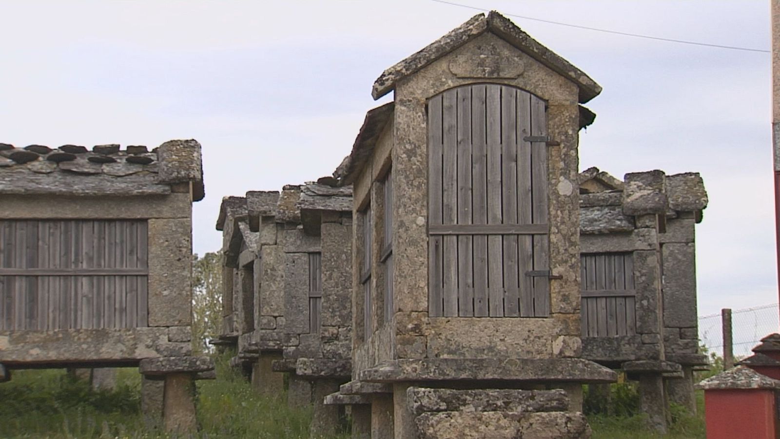 Agrupacións de hórreos de Avión, Ourense, patrimonio mundial en perigo