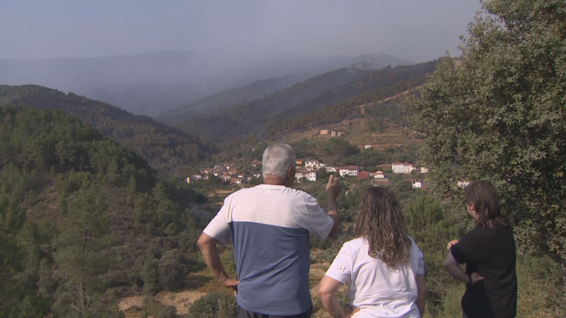 Los vecinos de tres alquerías hurdanas afectados por el incendio vuelven a casa - Ver ahora