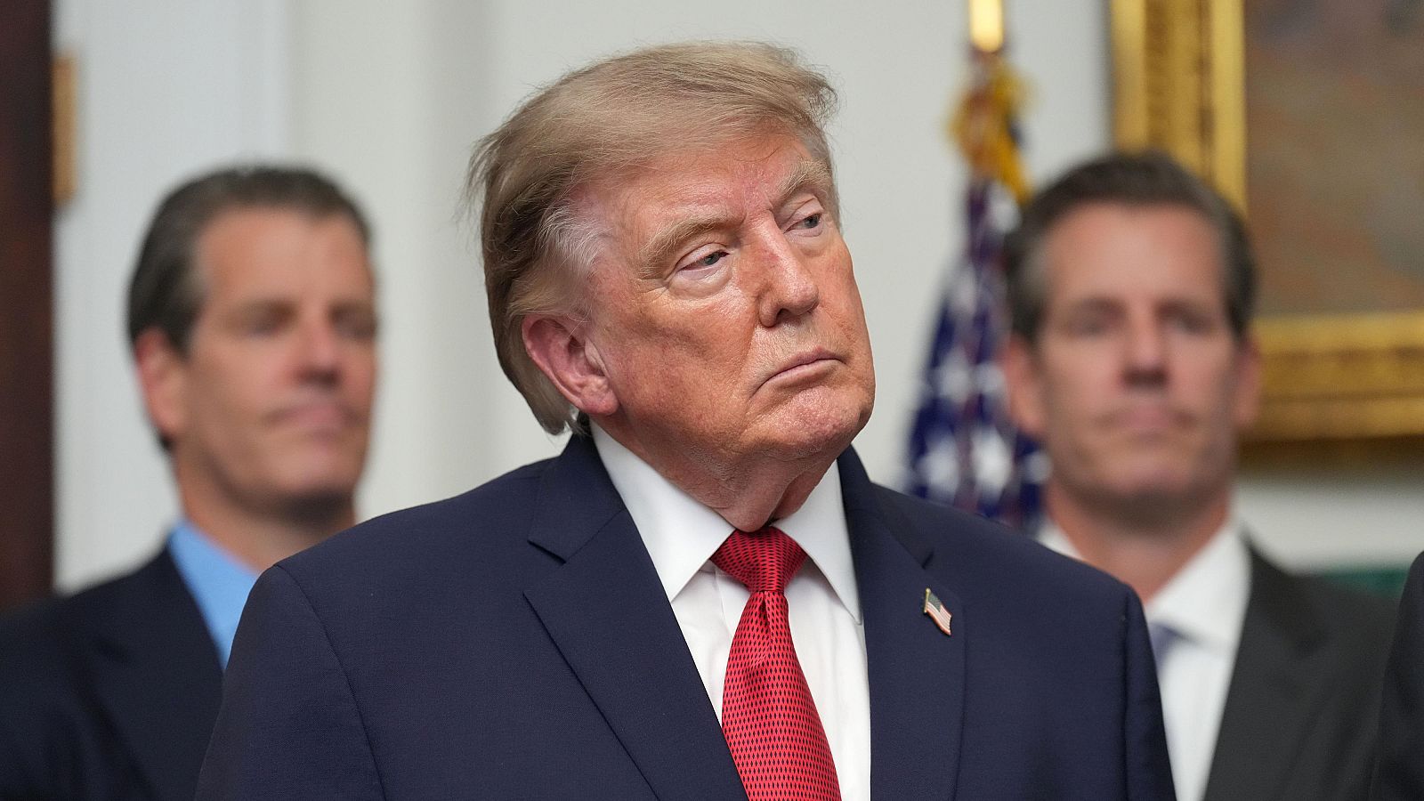 Trump anuncia una "guerra económica" contra Irán y un "aislamiento sin precedentes" en su particular "día D" | Ver ahora