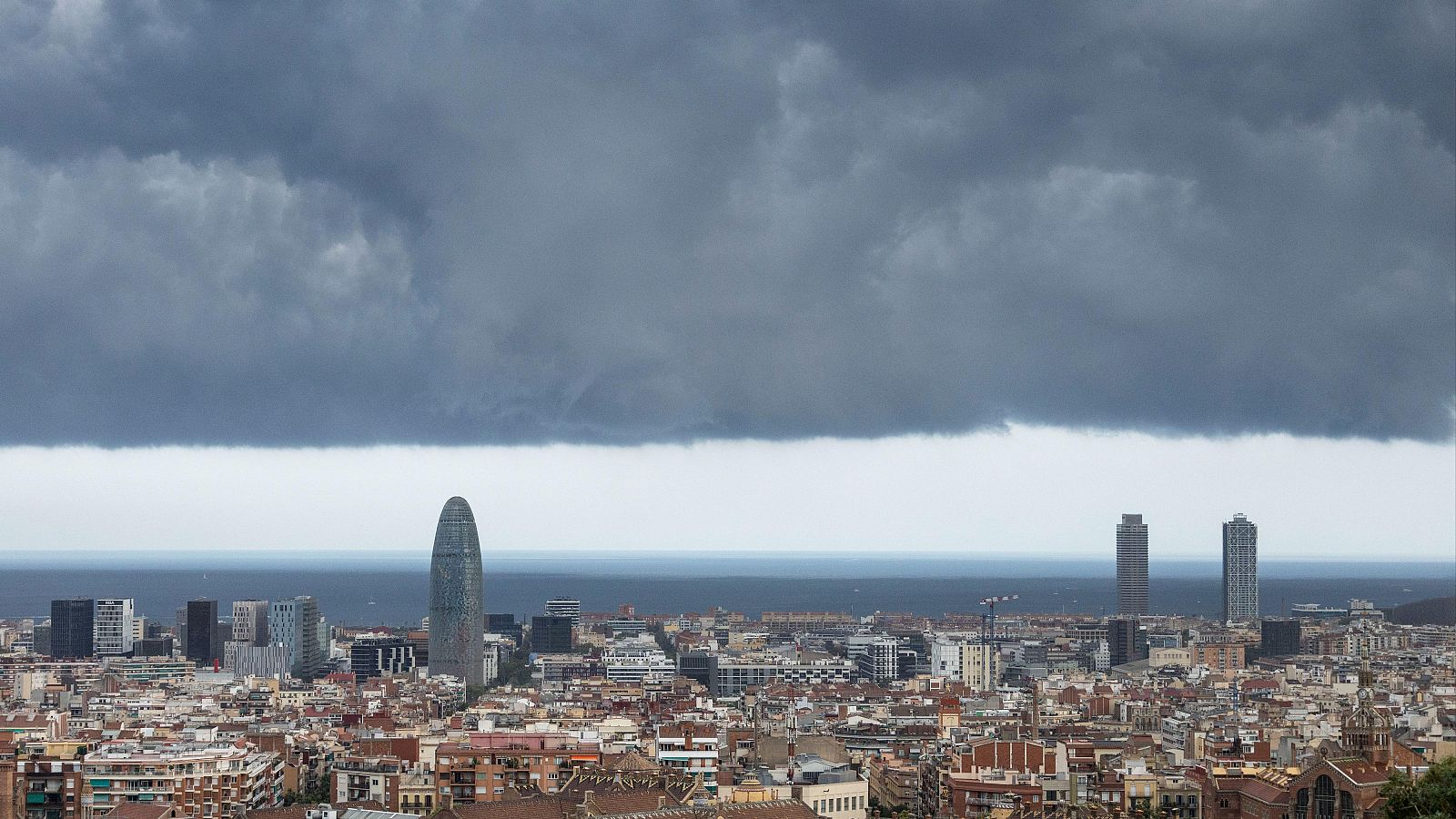 Las tormentas fuertes siguen en el norte, el este peninsular y las Baleares - El tiempo | Ver