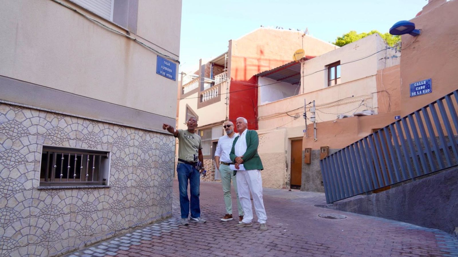 El Gobierno de Melilla mejora la accesibilidad en el Rastro - Noticias de Melilla | Ver