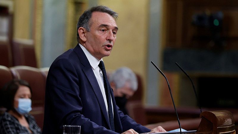 Santiago (IU): "Ceuta no puede soportar esta acumulación de personas migrantes" - 24 horas | Ver