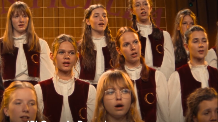 Telediario 2 - 'El coro de Praga', basada en una historia real de abusos, se estrena hoy en cines