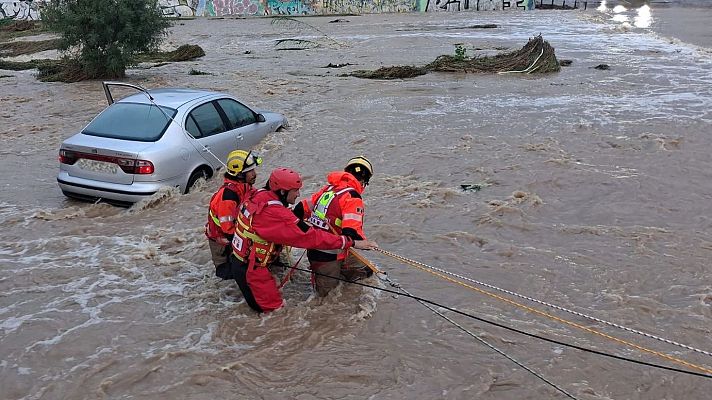 Telediario Fin de Semana - Un total de 40 heridos, de ellos 11 hospitalizados, por las lluvias torrenciales en Tarragona