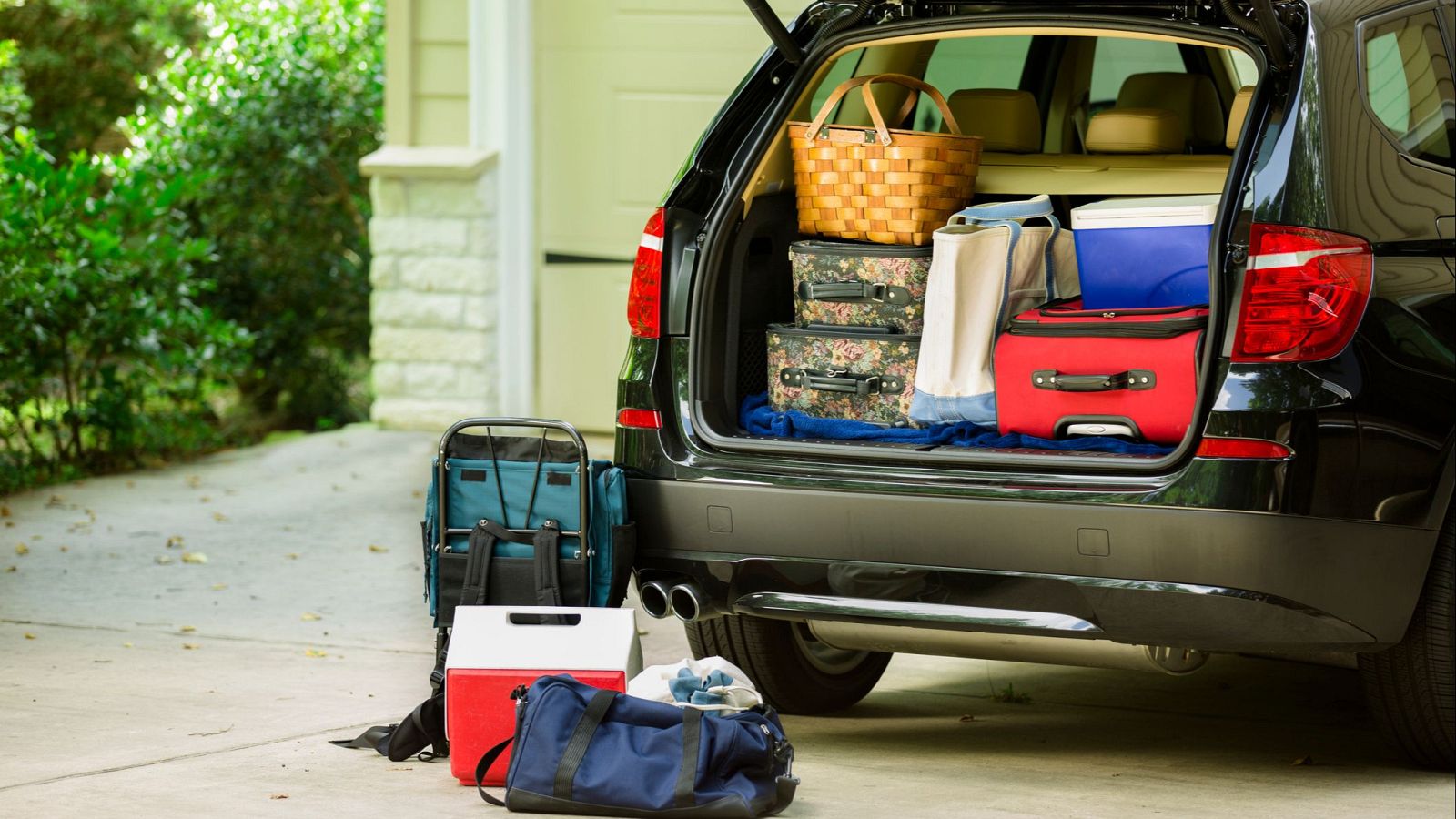 Milers de famílies encaren el retorn de les vacances - L'Informatiu | Ver