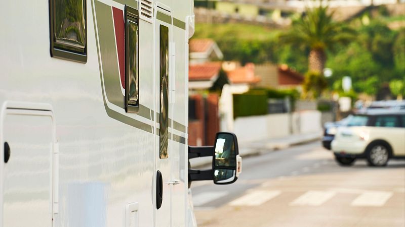 Las caravanas para vivir en Málaga, cada vez más habituales | Ver